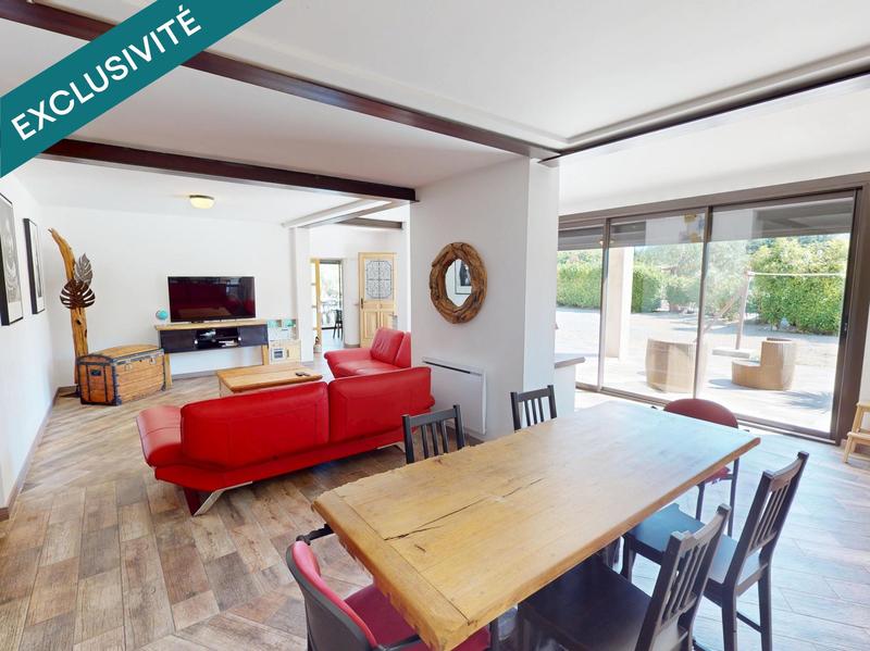 Maison - 240 m² - 7 pièces