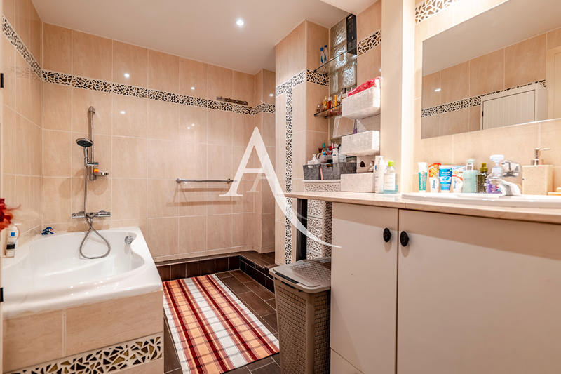 Appartement - 69 m² - 3 pièces