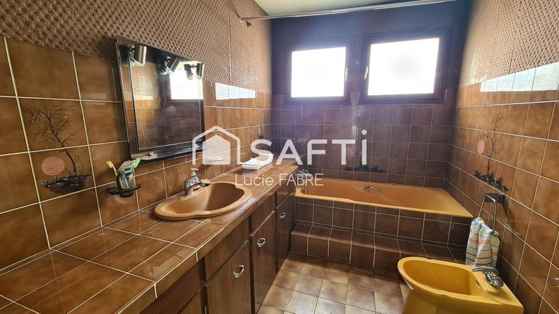 Maison - 200 m² - 6 pièces