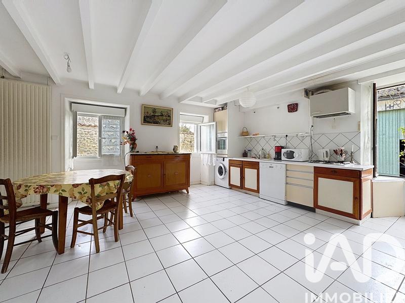 Maison - 99 m² - 4 pièces