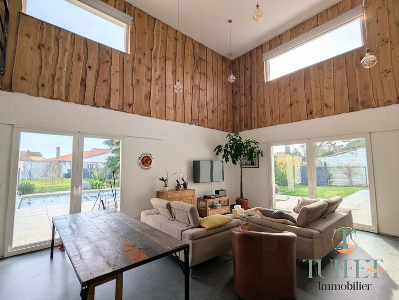 Maison contemporaine - 172 m² - 6 pièces