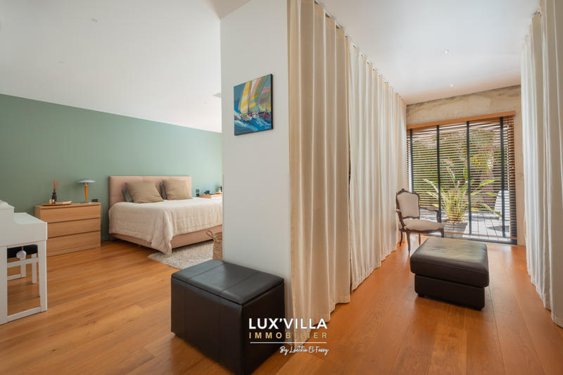 Loft - 210 m² - 5 pièces