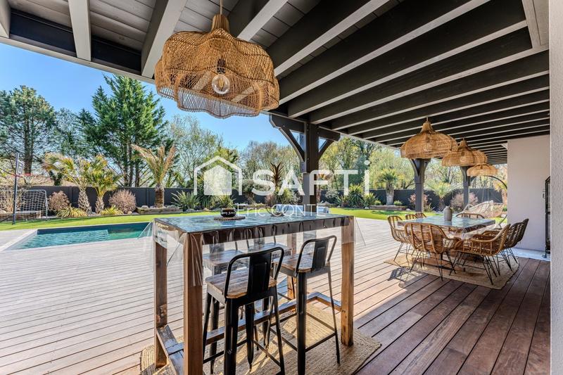 Villa - 324 m² - 7 pièces