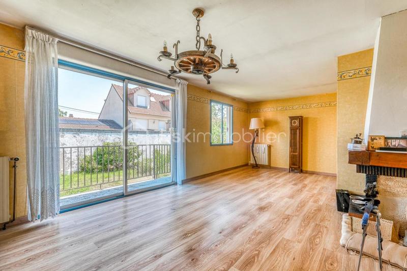 Maison traditionnelle - 81 m² - 4 pièces