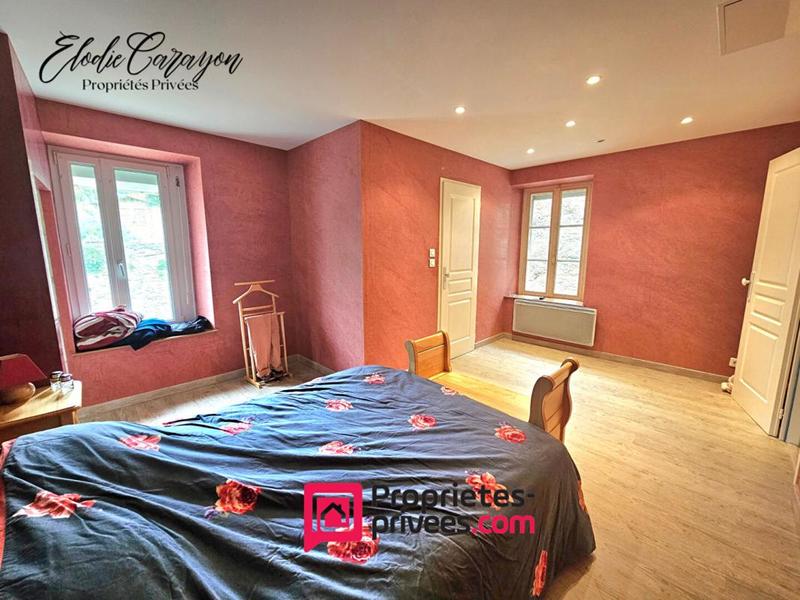 Maison - 110 m² - 5 pièces