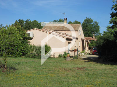 Villa - 170 m² - 6 pièces