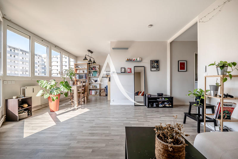 Appartement - 83 m² - 4 pièces