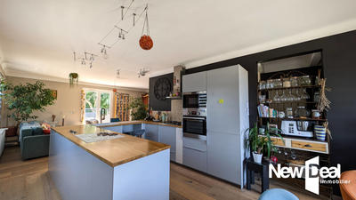 Maison - 140 m² - 5 pièces