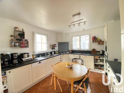 Maison - 143 m² - 6 pièces