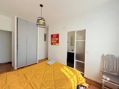 Demeure - 190 m² - 9 pièces