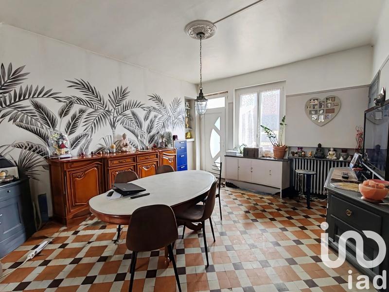 Maison - 241 m² - 8 pièces