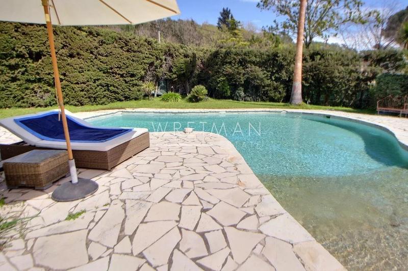 Villa - 218 m² - 7 pièces