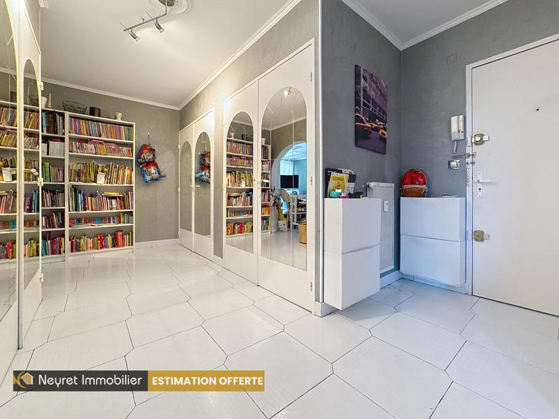 Appartement - 89 m² - 4 pièces