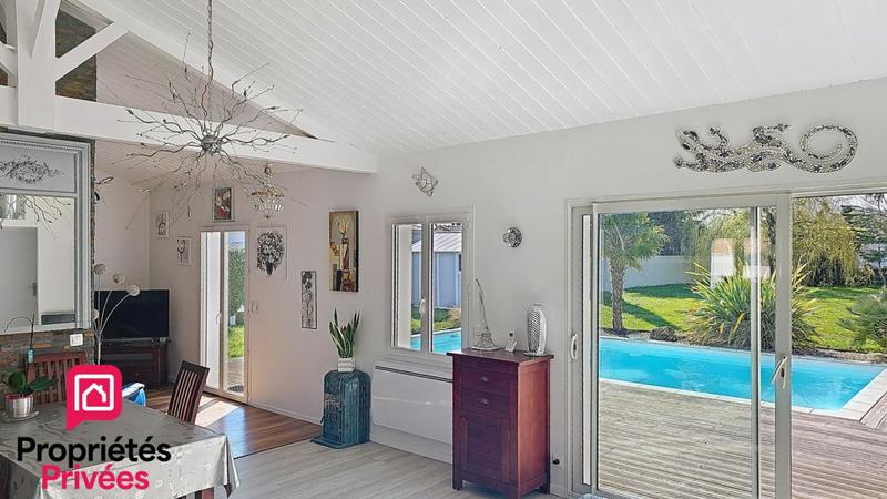 Maison - 440 m² - 5 pièces