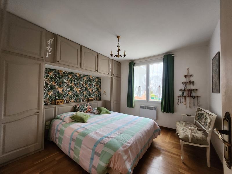 Maison - 175 m² - 9 pièces