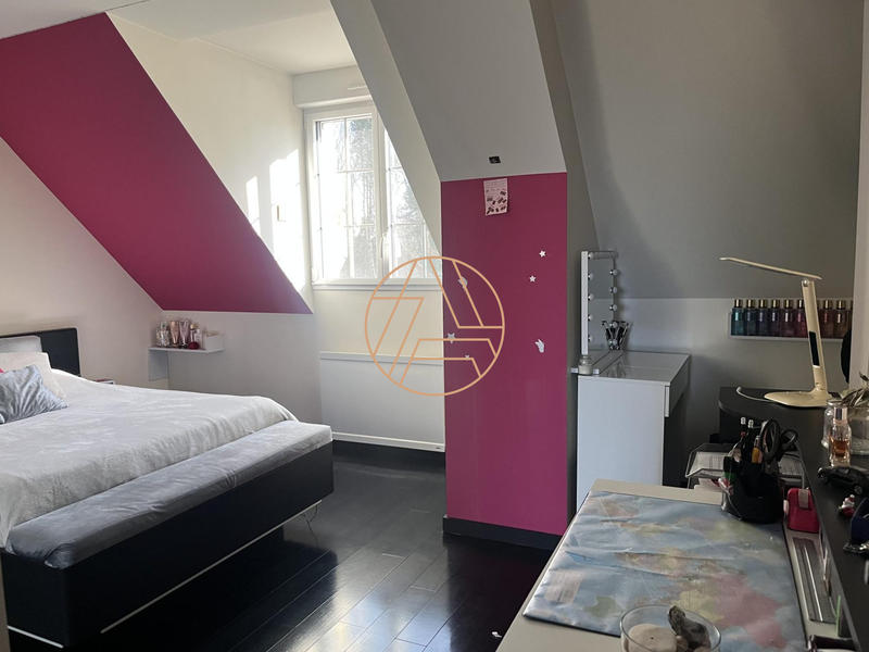 Maison - 147 m² - 7 pièces