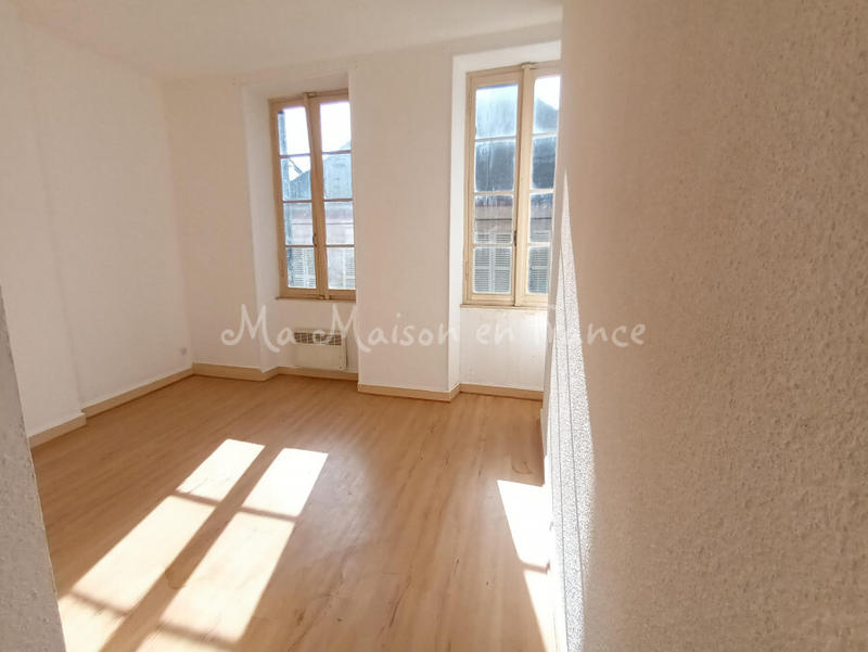 Immeuble - 104 m² - 4 pièces
