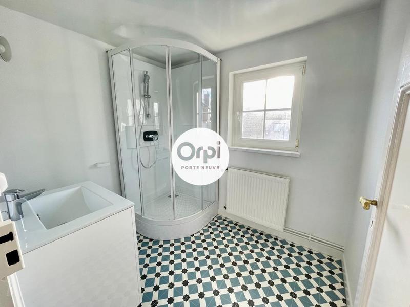 Maison - 94 m² - 4 pièces