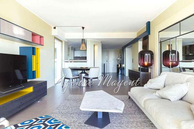 Appartement - 104 m² - 4 pièces