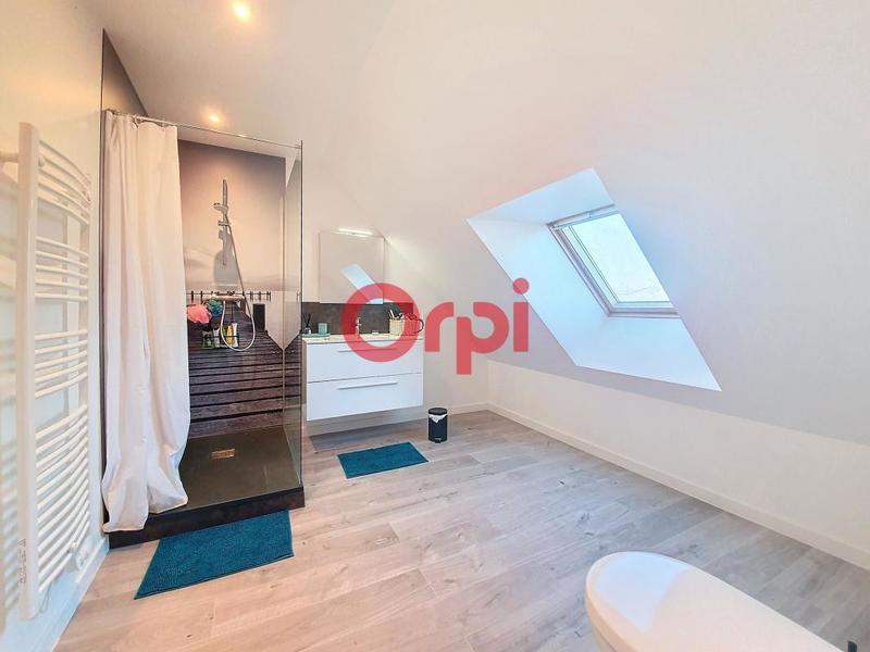 Maison - 144 m² - 5 pièces