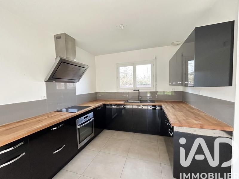 Maison - 94 m² - 5 pièces