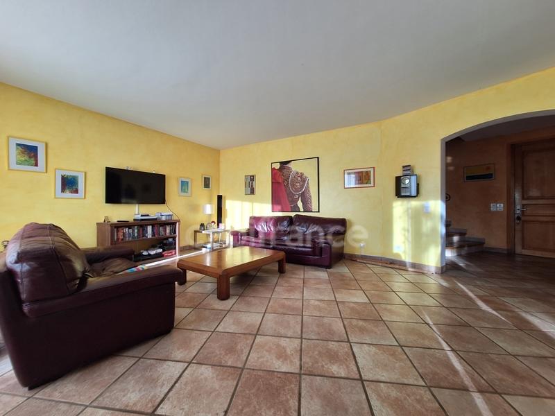 Maison - 192 m² - 7 pièces