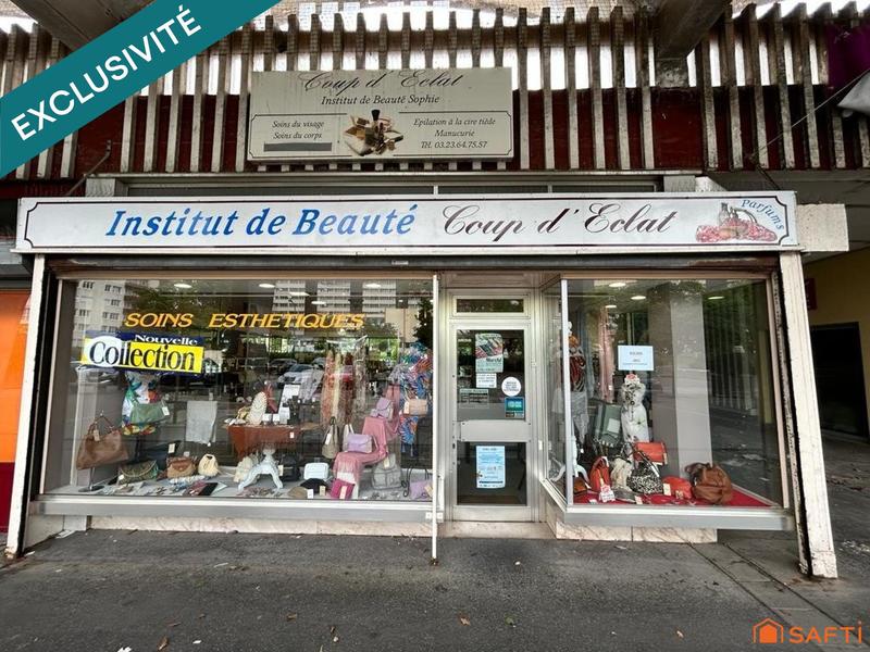 Local commercial - 67 m² - 4 pièces