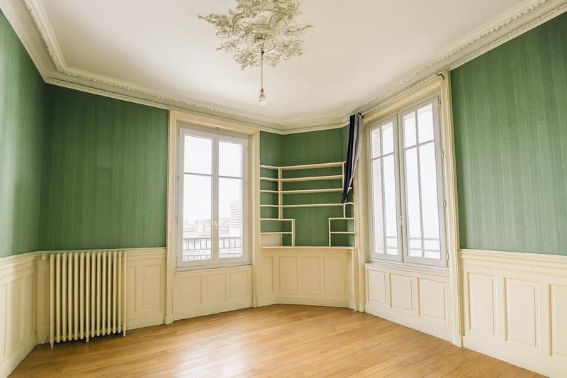 Maison - 220 m² - 11 pièces