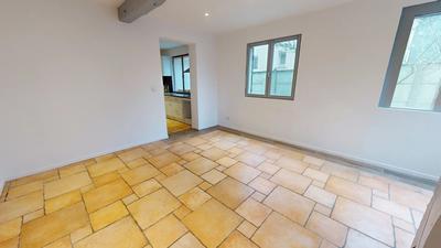 Appartement - 99 m² - 4 pièces