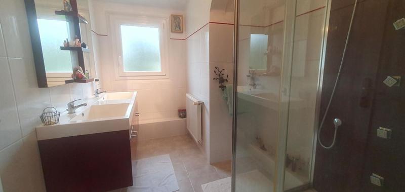 Maison - 150 m² - 8 pièces