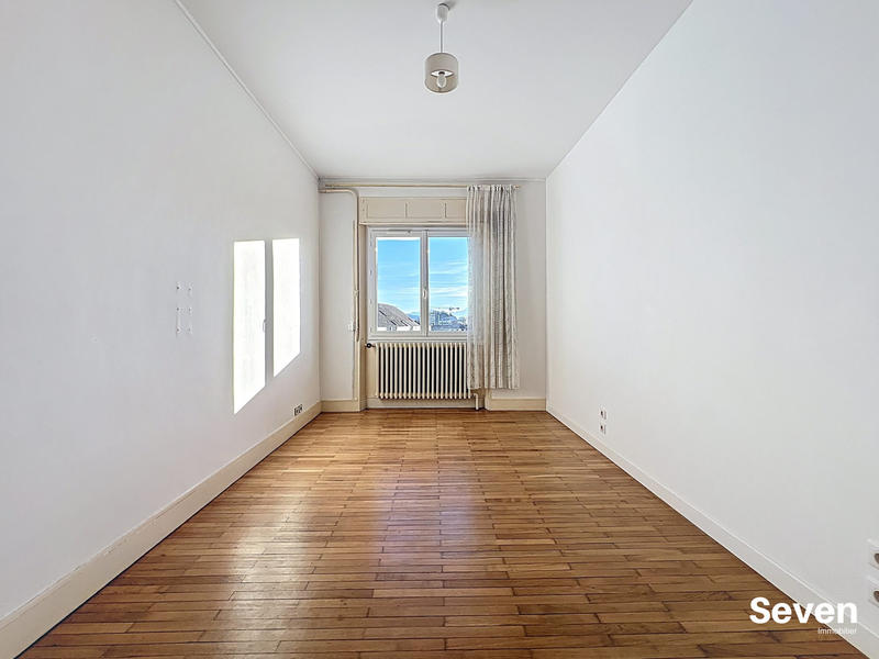 Appartement - 96 m² - 4 pièces