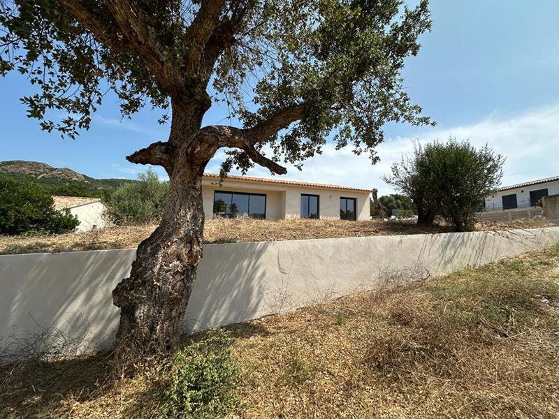 Maison - 107 m² - 4 pièces