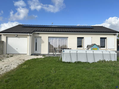 Maison - 99 m² - 4 pièces