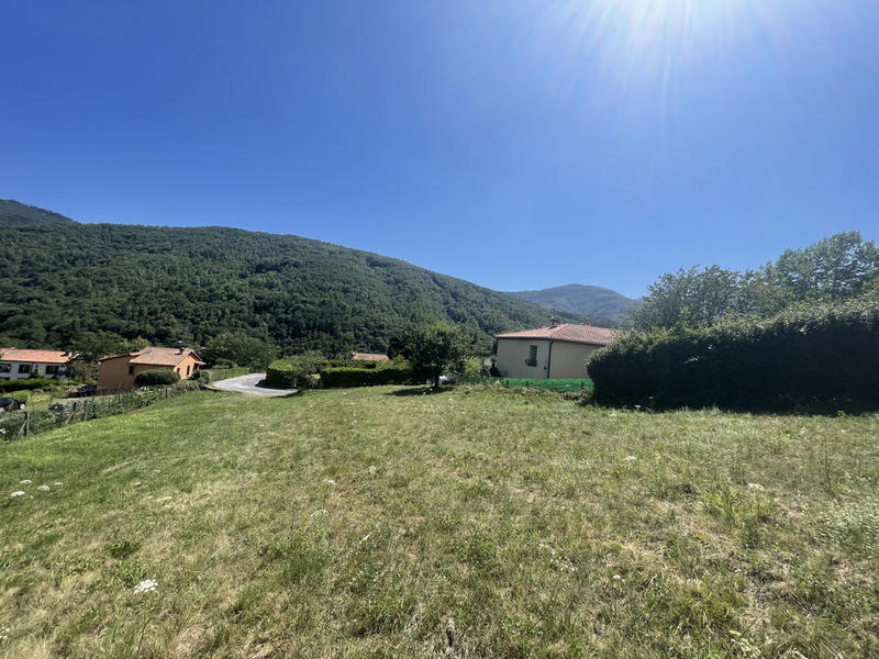 Terrain - 2 368 m²