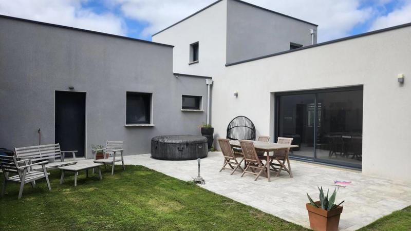 Maison - 117 m² - 5 pièces