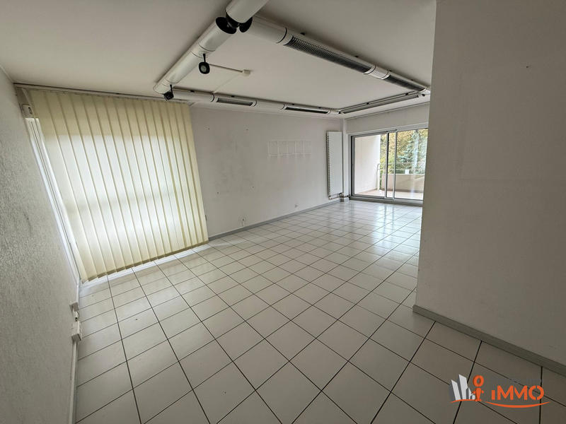 Appartement - 77 m² - 4 pièces