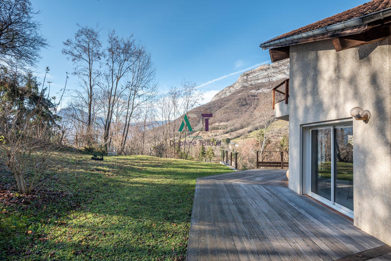 Maison - 158 m² - 6 pièces