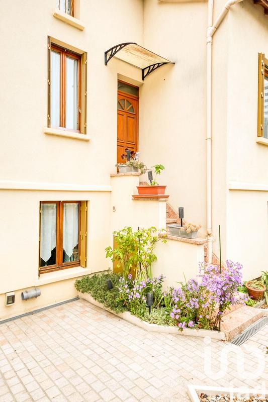 Maison - 142 m² - 6 pièces