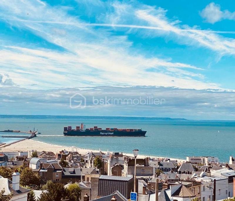 Appartement - 134 m² - 6 pièces