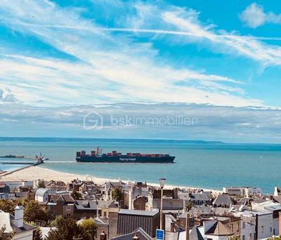 Appartement - 134 m² - 6 pièces