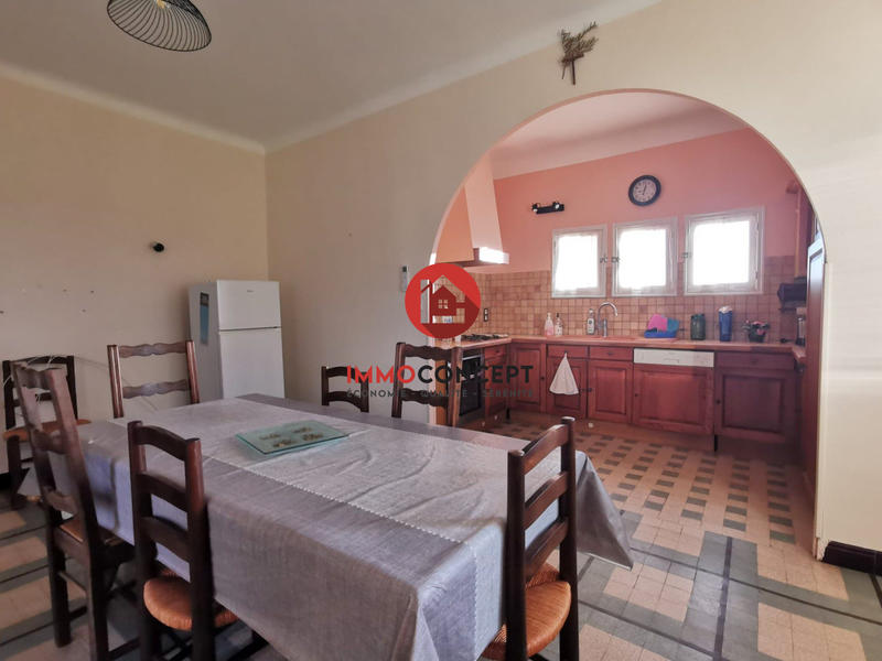 Maison - 193 m² - 7 pièces