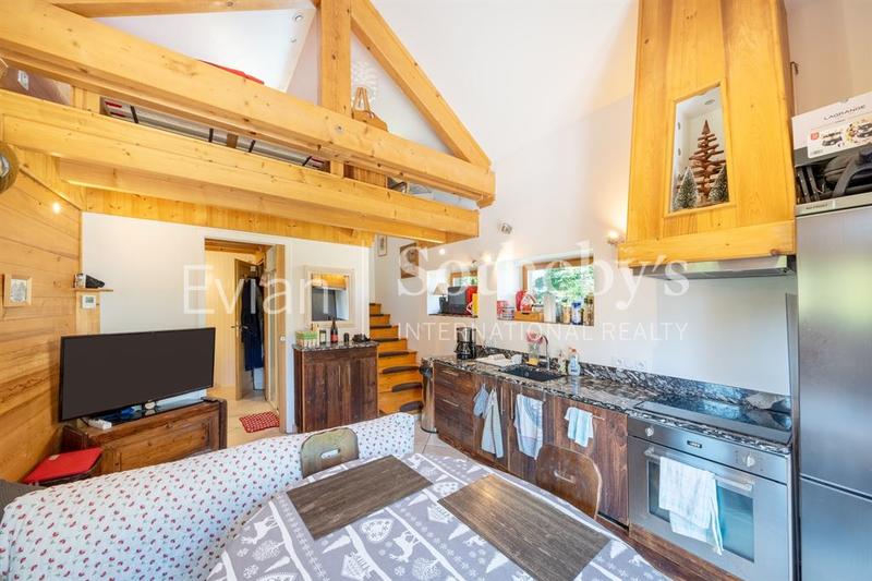 Maison - 261 m² - 13 pièces