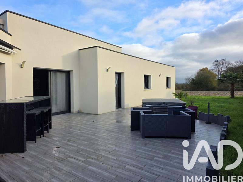 Maison - 138 m² - 6 pièces