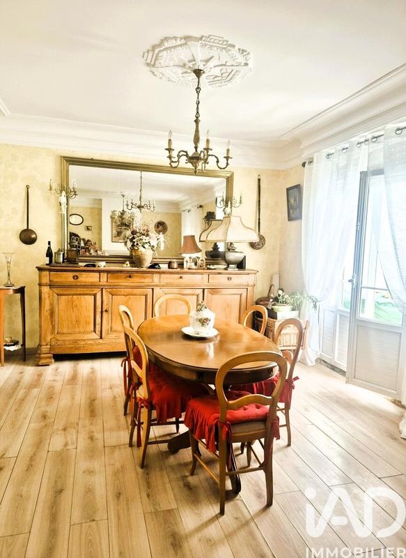 Maison - 191 m² - 6 pièces