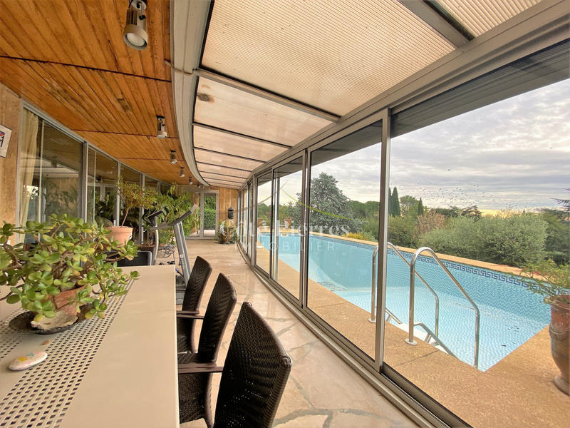 Villa - 200 m² - 6 pièces