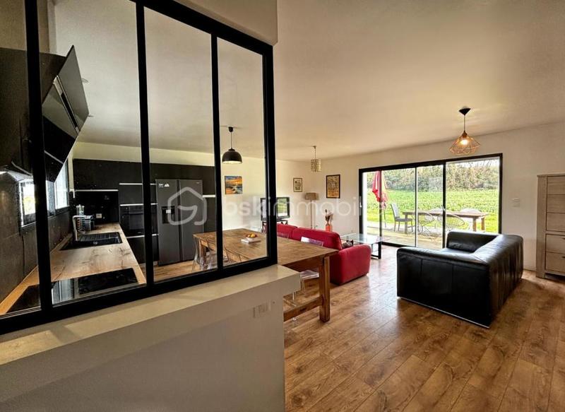 Maison - 105 m² - 4 pièces