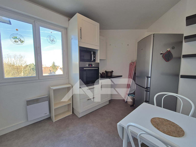 Appartement - 82 m² - 4 pièces