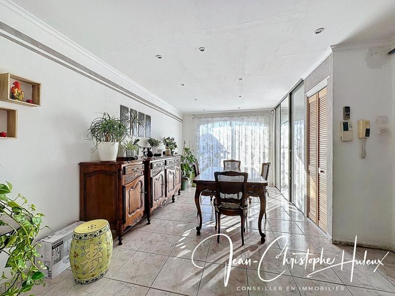 Villa - 114 m² - 5 pièces