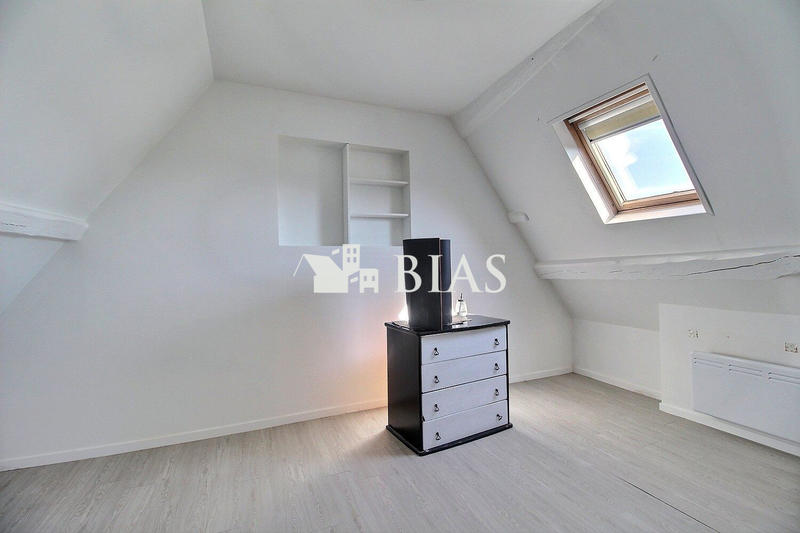 Maison ancienne - 203 m² - 11 pièces