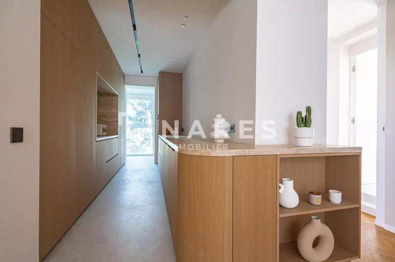 Appartement - 98 m² - 4 pièces